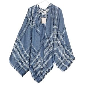 NWT Lauren Conrad Fringe Shawl Wrap Women’s One Size